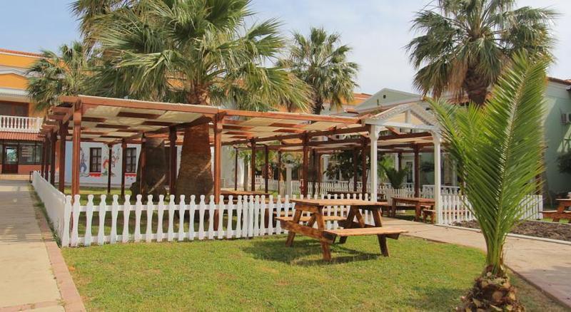 Yenihisar Lucas Didim Resort מראה חיצוני תמונה